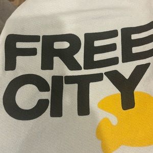 Light grey Free city sweatpants. Excellent condition